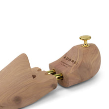 Load image into Gallery viewer, Cedar Shoe Tree