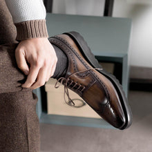 Load image into Gallery viewer, Brown Patina Longwing Blucher Shoes