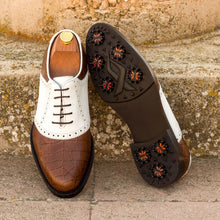 Load image into Gallery viewer, Two-Tone Calf Saddle Golf Shoes