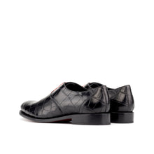 Load image into Gallery viewer, Black Alligator Wholecut Shoes
