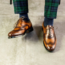 Load image into Gallery viewer, Burnished Medium Brown Calf Leather Brogue Shoes
