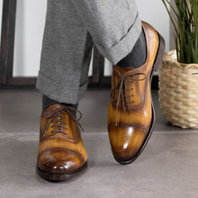 Load image into Gallery viewer, Cognac Patina Oxford Cap Toe Shoes
