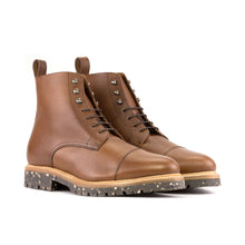 Load image into Gallery viewer, Medium Brown Full Grain Cap Toe Boots
