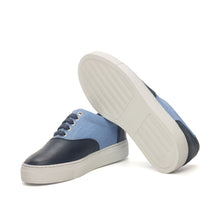 Load image into Gallery viewer, Classic Linen &amp; Leather Top-Sider Trainers
