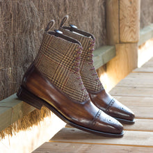 Load image into Gallery viewer, Brown Patina &amp; Tweed Balmoral Boots
