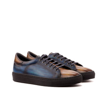 Load image into Gallery viewer, Blue &amp; Cognac Regular Patina Classic Trainers
