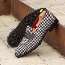 Load image into Gallery viewer, Houndstooth &amp; Black Calf Penny Loafer Golf Shoes
