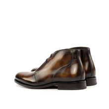 Load image into Gallery viewer, Tobacco Museum Patina Chukka Boots
