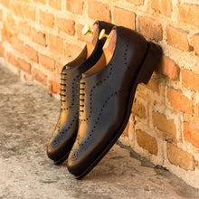 Load image into Gallery viewer, Black Leather Wholecut Shoes - Whole Cut 
